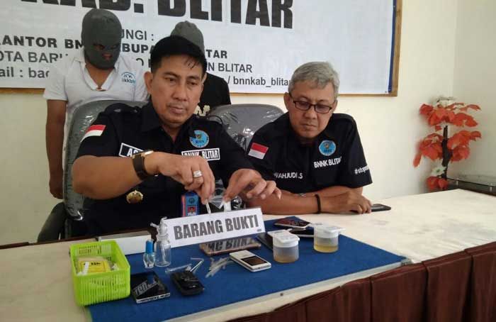 Dua Pengedar Sabu Jaringan antar Kota Dibekuk BNN Blitar Dua Pengedar Sabu Jaringan antar Kota Dibekuk BNN Blitar