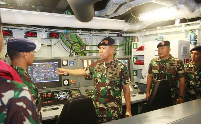 Pangkoarmada II Tinjau Kesiapan KRI GNR-332 Jelang Port Visit 2018