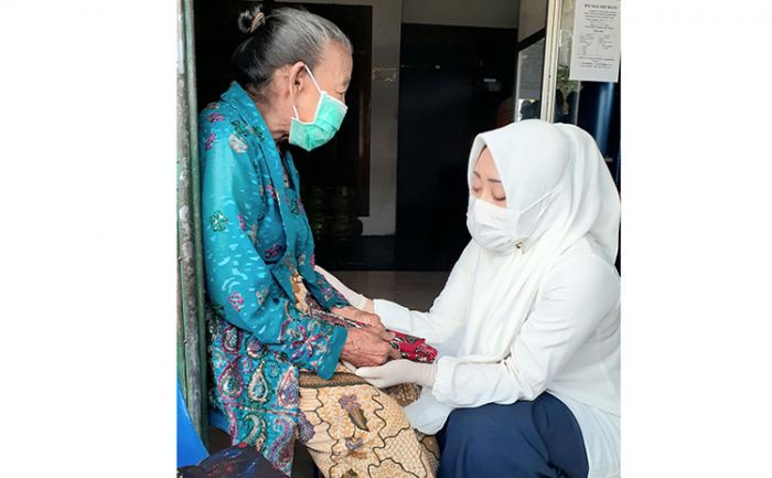 Emak-Emak Kecamatan Gondang Bertekad Menangkan Paslon Ikbar di Pilbup Mojokerto Emak-Emak Kecamatan Gondang Bertekad Menangkan Paslon Ikbar di Pilbup Mojokerto