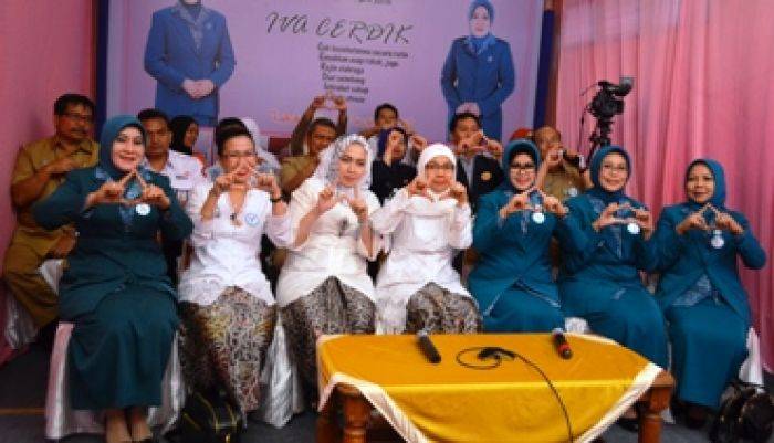 TP PKK Jombang Gandeng Ibu-Ibu PKK Sosialisasi Deteksi Kanker Dini hingga Dasawisma