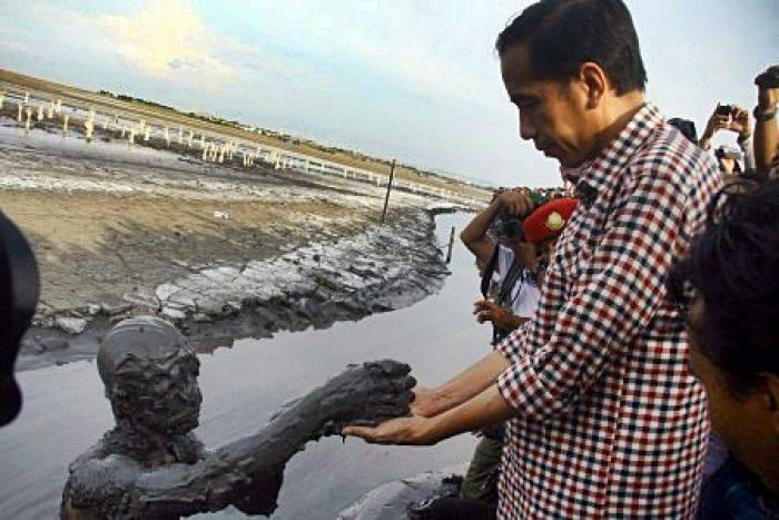 Salah Komunikasi, Akhirnya Jokowi Hanya Berkuasa di Istana Negara Salah Komunikasi, Akhirnya Jokowi Hanya Berkuasa di Istana Negara