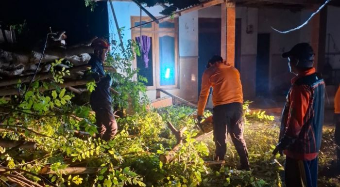 Angin Kencang Robohkan Dapur hingga Tewaskan Warga Camplong Sampang
