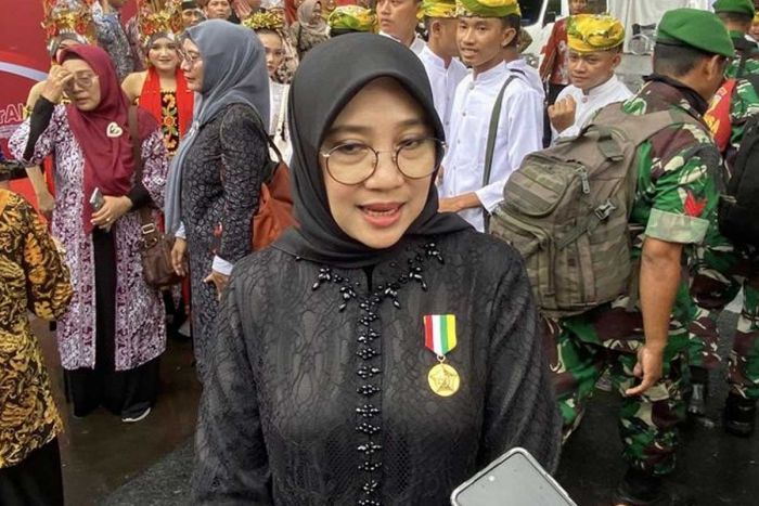 Bupati Banyuwangi Sebut Penghargaan Satyalancana Didapat Usai Turunkan Angka Kemiskinan Bupati Banyuwangi Sebut Penghargaan Satyalancana Didapat Usai Turunkan Angka Kemiskinan