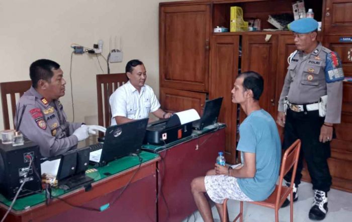 Marah Diingatkan Sholat, Seorang Anak Tega Bacok Ayahnya Marah Diingatkan Sholat, Seorang Anak Tega Bacok Ayahnya