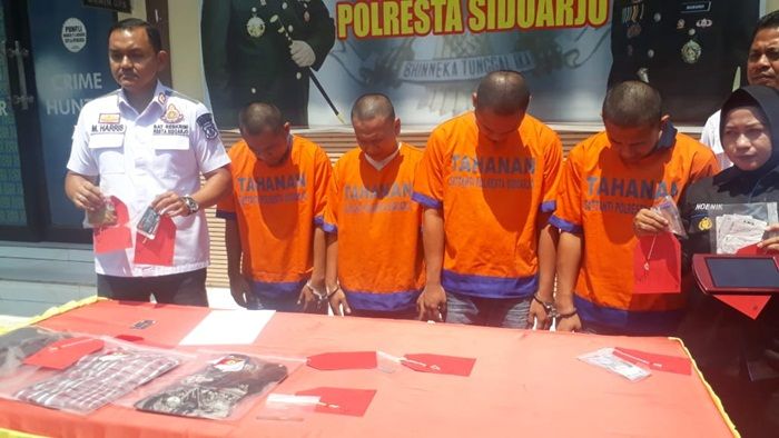 Komplotan Spesialis Pembobol Mesin ATM Asal Lampung Dibekuk Polresta Sidoarjo Komplotan Spesialis Pembobol Mesin ATM Asal Lampung Dibekuk Polresta Sidoarjo