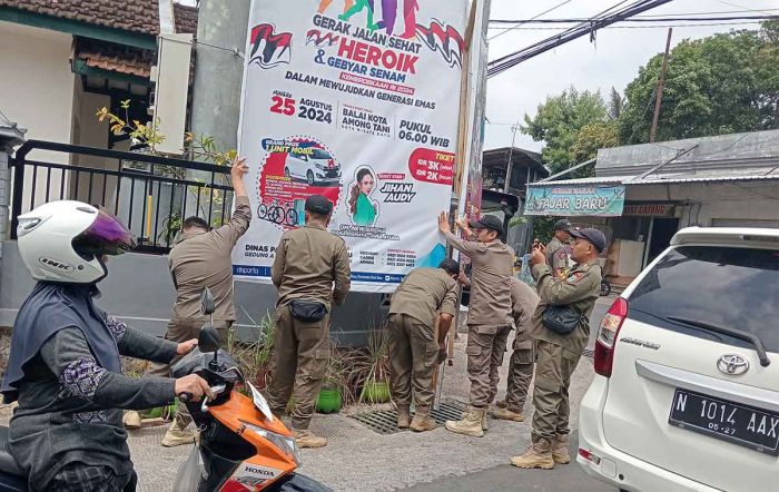 Alasan Satpol PP Tak Berani Turunkan Baliho dan Spanduk Bakal Calon Wali Kota Batu Alasan Satpol PP Tak Berani Turunkan Baliho dan Spanduk Bakal Calon Wali Kota Batu