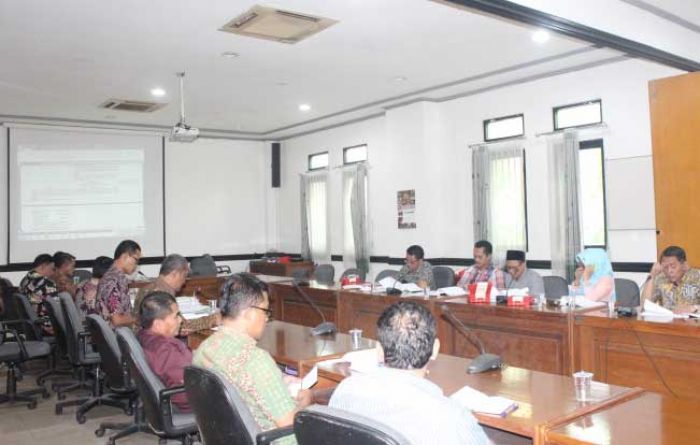 Serapan Anggaran Kecamatan Jeblok, Dewan Nilai Disebabkan Rendahnya SDM Para Camat dan Staff Serapan Anggaran Kecamatan Jeblok, Dewan Nilai Disebabkan Rendahnya SDM Para Camat dan Staff