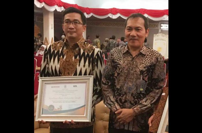 Polres Gresik Sabet Penghargaan dari Menpan-RB dan Kapolri Polres Gresik Sabet Penghargaan dari Menpan-RB dan Kapolri