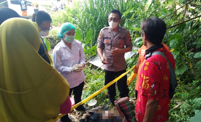 Diduga Epilepsinya Kambuh, Pelajar Asal Madiun Tewas Tenggelam di Kolam Dekat Sungai Canggu Diduga Epilepsinya Kambuh, Pelajar Asal Madiun Tewas Tenggelam di Kolam Dekat Sungai Canggu