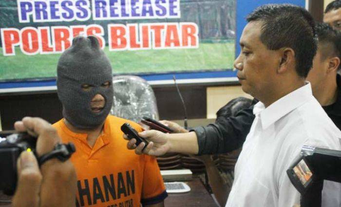 Sindikat Pemalsu STNK-BPKB di Blitar Dibekuk Sindikat Pemalsu STNK-BPKB di Blitar Dibekuk