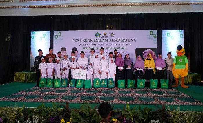 Muharram 1445 H, Baznas Sidoarjo Salurkan Santunan Bagi 300 Yatim-Dhuafa Muharram 1445 H, Baznas Sidoarjo Salurkan Santunan Bagi 300 Yatim-Dhuafa