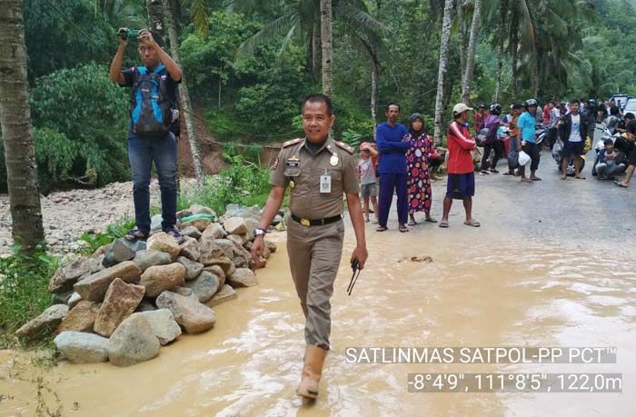 Banjir dan Longsor di Arjosari Pacitan Tutup Akses ke Proyek Bendungan Tukul