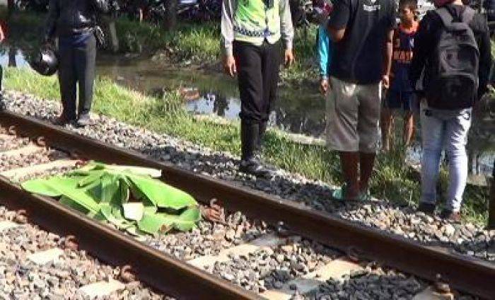 Terobos Palang KA, Satpam di Pucuk Lamongan Tewas Disambar KA Terobos Palang KA, Satpam di Pucuk Lamongan Tewas Disambar KA