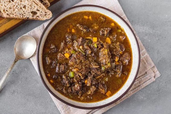 Resep Sop Buntut, Hidangan Lezat Berkuah Kaldu Resep Sop Buntut, Hidangan Lezat Berkuah Kaldu