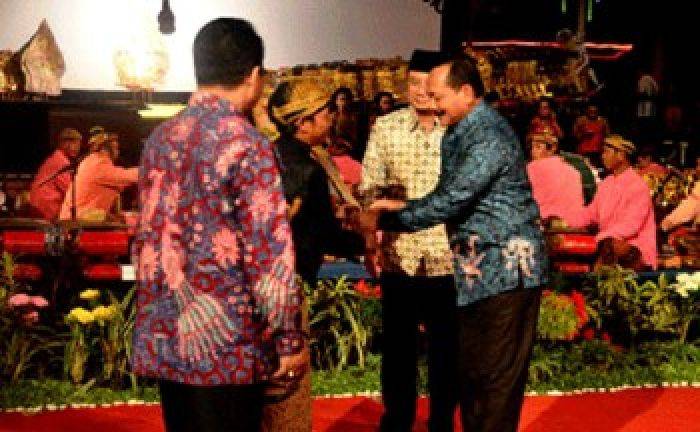 Road Show Wayang Kulit Hibur Masyarakat Ngawi Road Show Wayang Kulit Hibur Masyarakat Ngawi