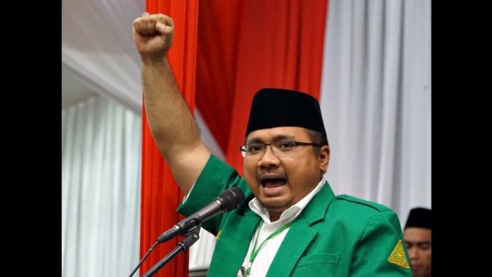 Disebut Mau Dongkel Cak Imin, Gus Yaqut: Gosip, Digosok Makin Sip Disebut Mau Dongkel Cak Imin, Gus Yaqut: Gosip, Digosok Makin Sip