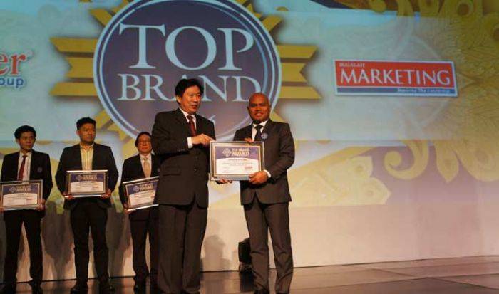 Semen Gresik Raih Top Brand Award 2016