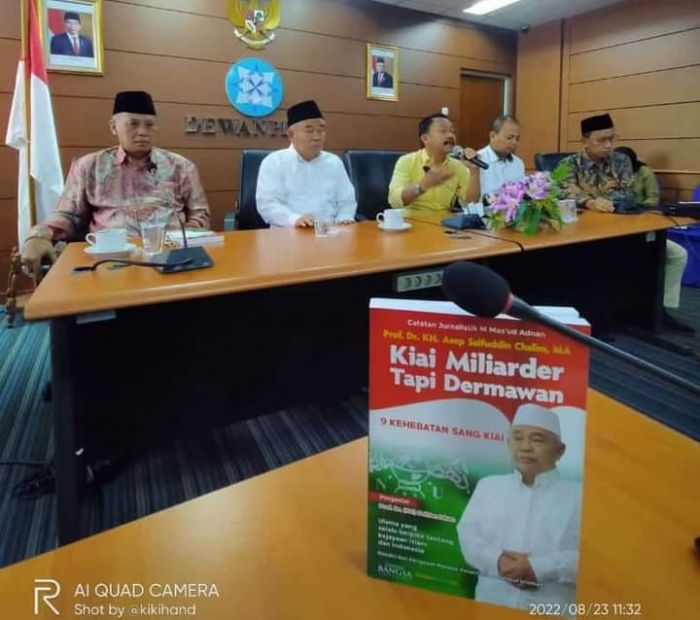 Bedah Buku di Dewan Pers, Khofifah: Kiai Asep Energi Positif, Perlu Ditulis Manajemen-Leadearshipnya Bedah Buku di Dewan Pers, Khofifah: Kiai Asep Energi Positif, Perlu Ditulis Manajemen-Leadearshipnya