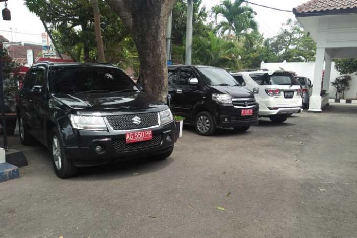 Sekretaris DPRD Kota Blitar Tarik Enam Mobdin Anggota DPRD Sekretaris DPRD Kota Blitar Tarik Enam Mobdin Anggota DPRD