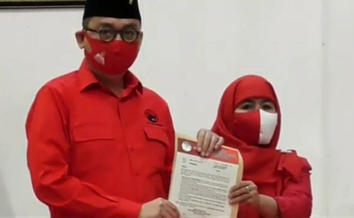 Tim Media Gubernur Jatim: Dwi Astutik Bukan Adik Kandung Khofifah Indar Parawansa Tim Media Gubernur Jatim: Dwi Astutik Bukan Adik Kandung Khofifah Indar Parawansa