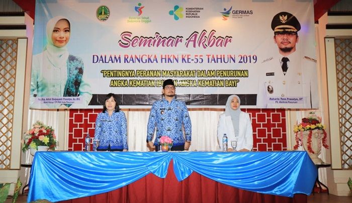 Dinkes Kota Pasuruan Gelar Seminar Akbar Pentingnya Peran Masyarakat Turunkan AKI dan AKB Dinkes Kota Pasuruan Gelar Seminar Akbar Pentingnya Peran Masyarakat Turunkan AKI dan AKB