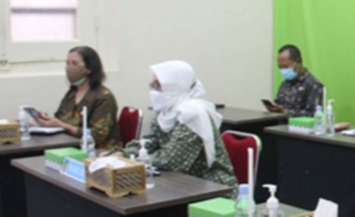 Hadiri Peringatan Harganas ke-28, Wakil Bupati Kediri Ajak Masyarakat Sukseskan Vaksinasi Hadiri Peringatan Harganas ke-28, Wakil Bupati Kediri Ajak Masyarakat Sukseskan Vaksinasi