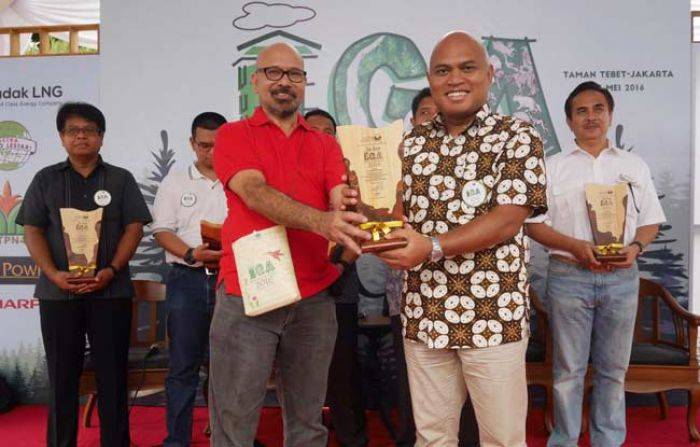 Semen Indonesia Sabet Penghargaan The Best Indonesia Green Awards 2016 Semen Indonesia Sabet Penghargaan The Best Indonesia Green Awards 2016