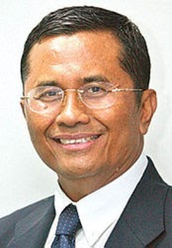 Dahlan Iskan Jadi Disertasi Doktor Dahlan Iskan Jadi Disertasi Doktor
