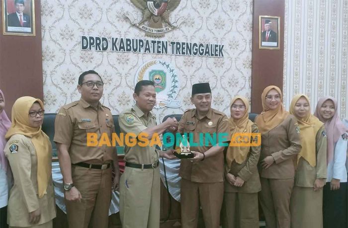 Kunjungi Trenggalek, Sekretaris DPRD Kabupaten Blitar Sharing Penataan Jabatan Pegawai Kunjungi Trenggalek, Sekretaris DPRD Kabupaten Blitar Sharing Penataan Jabatan Pegawai