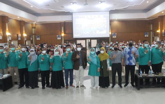 Peringatan HKN ke-58, Kabupaten Jombang Gelar Seminar Gangguan Ginjal pada Anak