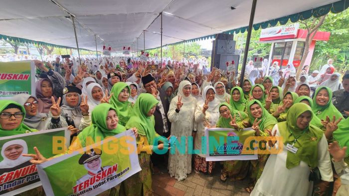 Khofifah: Santri-Santri Jatim Paling Siap Jemput Indonesia Emas 2045 Khofifah: Santri-Santri Jatim Paling Siap Jemput Indonesia Emas 2045