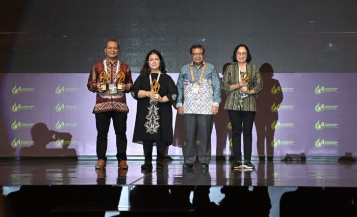 Petrokimia Gresik Dinobatkan Sebagai The Best Domestic Gas Buyers Petrokimia Gresik Dinobatkan Sebagai The Best Domestic Gas Buyers