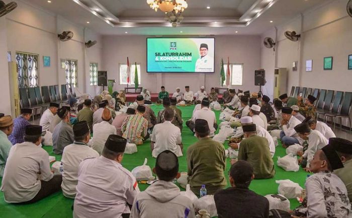 Tidak Hanya Tunjuk Hindun Anisah Sebagai Karteker Ketua DPC, DPP Juga Geser Posisi Sudiono Fauzan Tidak Hanya Tunjuk Hindun Anisah Sebagai Karteker Ketua DPC, DPP Juga Geser Posisi Sudiono Fauzan