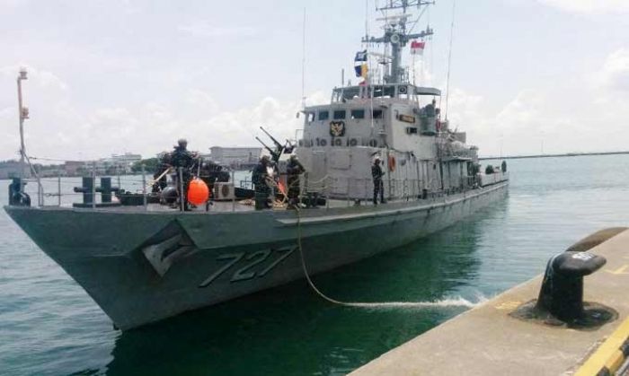 KRI Pulau Rangsang-727 Menuju Area Latihan Joint Minex 17 KRI Pulau Rangsang-727 Menuju Area Latihan Joint Minex 17