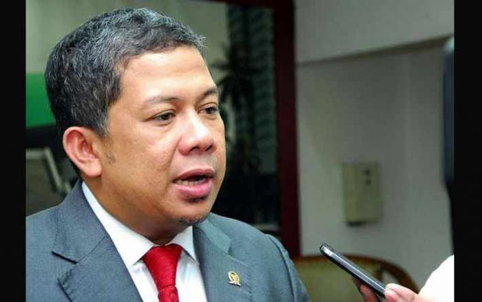 Fahri Hamzah: Kunjungan Delegasi Muslim ke Israel Bisa Cederai Komitmen Pendiri Bangsa Fahri Hamzah: Kunjungan Delegasi Muslim ke Israel Bisa Cederai Komitmen Pendiri Bangsa