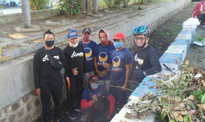 Dukung Pemkot, Nasdem Kota Probolinggo Gandeng Formalis Bersih-bersih Sungai Dukung Pemkot, Nasdem Kota Probolinggo Gandeng Formalis Bersih-bersih Sungai