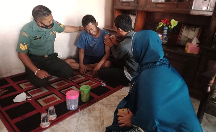ODGJ di Duduksampeyan Gresik Disuntik Vaksin Covid-19 Lengkap ODGJ di Duduksampeyan Gresik Disuntik Vaksin Covid-19 Lengkap