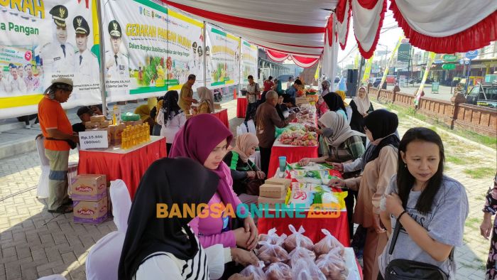 GPP di Pasar Tani Banjaragung Mojokerto, Sejumlah Komoditas Bahan Pangan Pokok Diserbu Emak-Emak GPP di Pasar Tani Banjaragung Mojokerto, Sejumlah Komoditas Bahan Pangan Pokok Diserbu Emak-Emak
