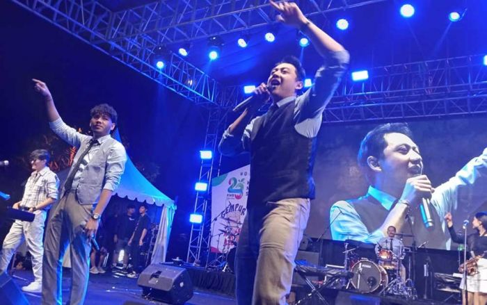 Motivasi Musisi Lokal agar Semangat Berkarya, Pj Wali Kota Batu Undang Grup Musik Kahitna Motivasi Musisi Lokal agar Semangat Berkarya, Pj Wali Kota Batu Undang Grup Musik Kahitna