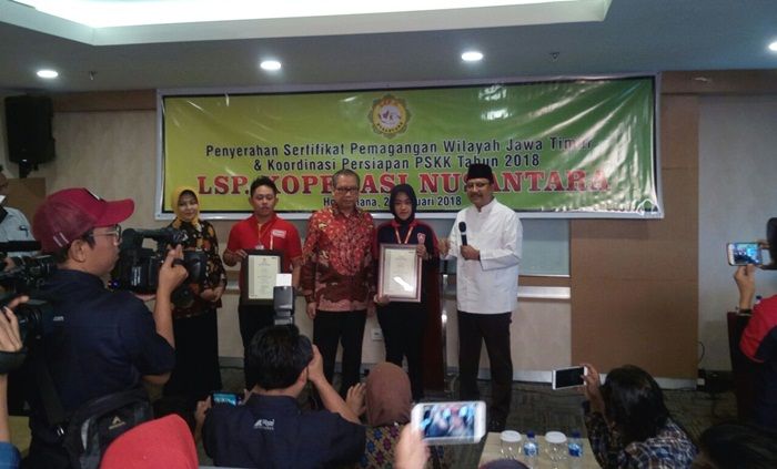 Cegah Masuknya Tenaga Asing, Pemprov Jatim Dorong Sertifikasi Pekerja