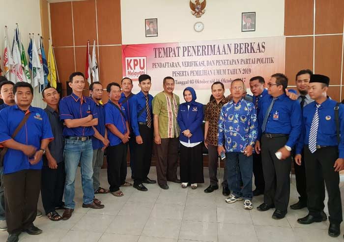 Daftar di KPU Jombang, NasDem Targetkan 8 Kursi