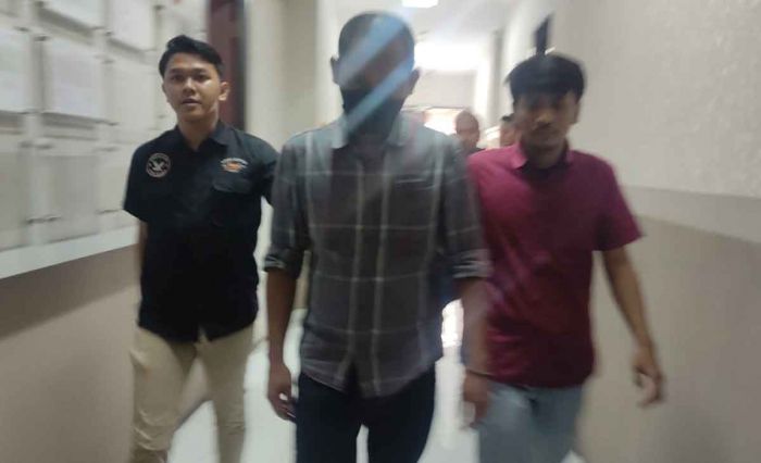 Gelapkan Uang Perusahaan, Direktur Operasional PT Maswindo Bumi Mas Ditangkap Gelapkan Uang Perusahaan, Direktur Operasional PT Maswindo Bumi Mas Ditangkap