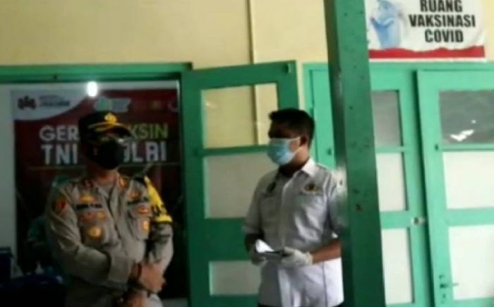 Kapolres Madiun Kota Tinjau Vaksinasi Covid-19 di Kecamatan Jiwan Kapolres Madiun Kota Tinjau Vaksinasi Covid-19 di Kecamatan Jiwan