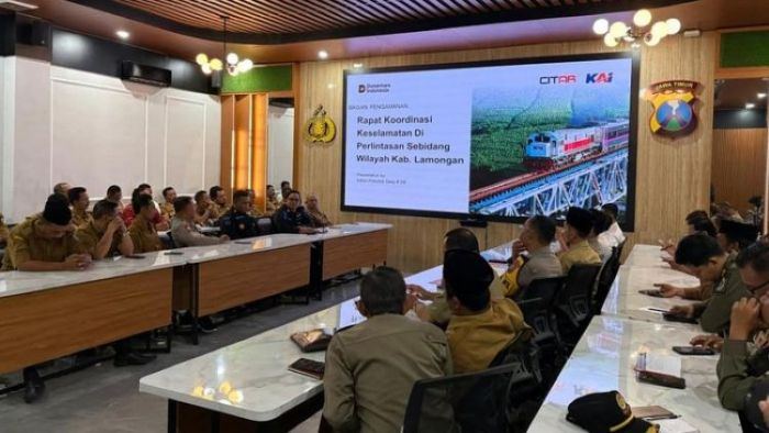 Hadapi Arus Mudik Lebaran, Polres Lamongan Bekali Relawan PJL KA dengan Pelatihan