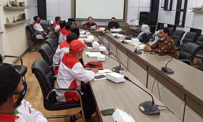 Audiensi Dengan Komisi I, Abpednas Gresik Minta Dianggarkan Bimtek Hingga Kenaikan Honor Audiensi Dengan Komisi I, Abpednas Gresik Minta Dianggarkan Bimtek Hingga Kenaikan Honor