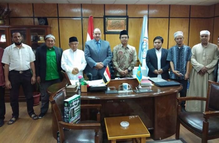 Di Mesir, Kiai Asep Kunjungi Al-Azhar dan Mursyid Tarekat Sadziliyah, Lalu Deklarasi JKSN