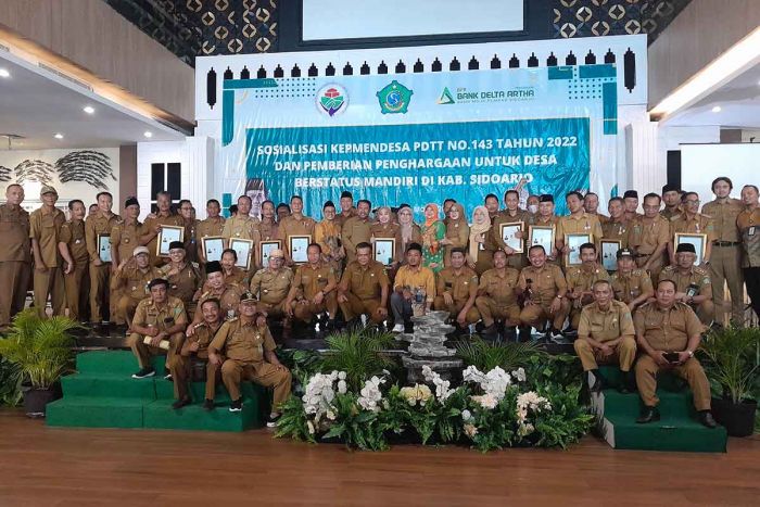 73 Desa di Sidoarjo Terima Penghargaan Desa Mandiri Dari Mendes PDTT 73 Desa di Sidoarjo Terima Penghargaan Desa Mandiri Dari Mendes PDTT