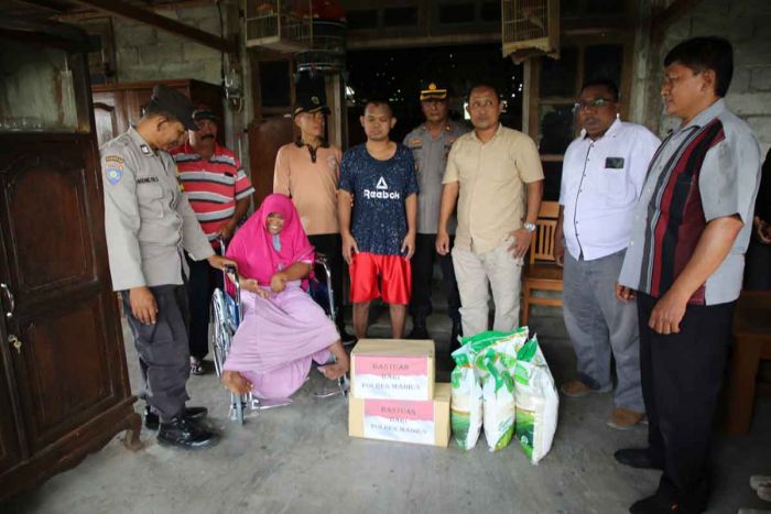 Kapolres Madiun Beri Bantuan untuk Penyandang Disabilitas Kapolres Madiun Beri Bantuan untuk Penyandang Disabilitas