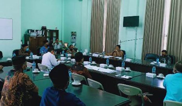 Dugaan Penyelewengan CSR PT Cheil Jedang, 9 Perwakilan Warga Wadul DPRD Jombang Dugaan Penyelewengan CSR PT Cheil Jedang, 9 Perwakilan Warga Wadul DPRD Jombang