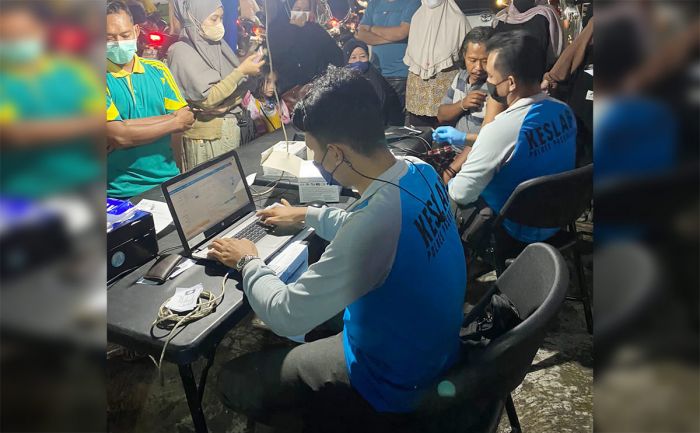 Polres Pasuruan Genjot Vaksinasi Booster Massal di Pos Lantas Alun-Alun Bangil Polres Pasuruan Genjot Vaksinasi Booster Massal di Pos Lantas Alun-Alun Bangil